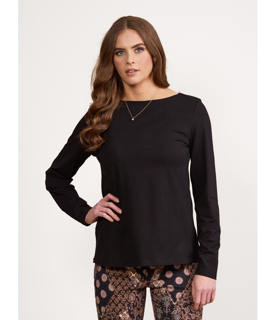 Vassalli Boat Neck Long Sleeve Top