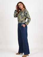 Vassalli Wide Leg Pull On Jean